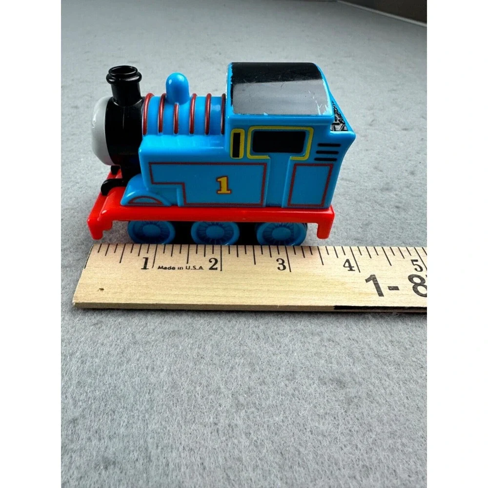 Thomas & Friends Pullback 2009 Thomas the Tank Engine Train Mattel Does Not Work